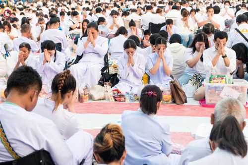 ภาพ No.116055:พิธีตักบาตรพระธรรมยาตรา ณ อนุสรณ์สถานลำดับที่ 4 สถานที่เกิดด้วยกายธรรม วัดโบสถ์(บน) จ.นนทบุรี วันที่ 21 มกราคม พ.ศ. 2567