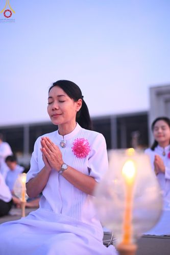 ภาพ No.204521:พิธีจุดประทีปถวายเป็นพุทธบูชา และบูชาธรรมมหาปูชนียาจารย์ ณ วัดพระธรรมกาย ตำบลคลองสาม อำเภอคลองหลวง จังหวัดปทุมธานี ในโครงการธรรมยาตรา กตัญญูบูชา มหาปูชนียาจารย์ พระมงคลเทพมุนี(สด จนฺทสโร) พระผู้ปราบมาร ปีที่ 13 วันที่ 31 มกราคม พ.ศ. 2568