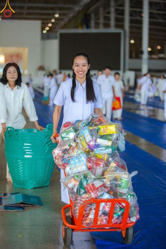 ภาพ No.150597:V.44 เพื่อพ่อ ภาพเตรียมงาน ปฎิบัติงาน ของเจ้าหน้าที่ อาสาสมัคร ทุกสถานะ เพื่อความสำเร็จ ในงานวันธรรมชัย วันอังคารที่ 27 สิงหาคม พ.ศ. 2567