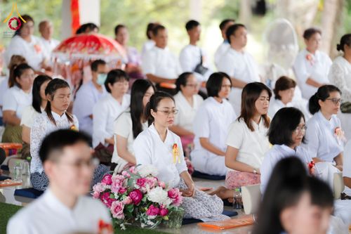 ภาพ No.165661:พิธีทอดกฐินศูนย์ปฏิบัติธรรมแก้วภูเรือ จ.เลย ในโครงการกฐินสามัคคีทั่วไทย 30,000 วัด บูชาธรรม 80 ปี หลวงพ่อธัมมชโย โดยคณะศิษยานุศิษย์วัดพระธรรมกาย วันที่ 20 ตุลาคม พ.ศ. 2567