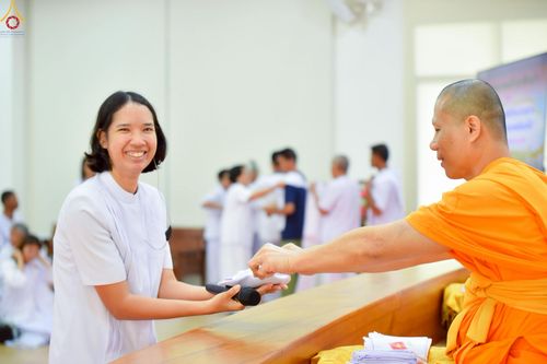 ภาพ No.250075:วันที่ 26-28 กันยายน พ.ศ. 2568 โครงการอบรมอุบาสกแก้ว อุบาสิกาแก้ว รุ่นที่ 3 ตัวแทนทอดกฐินสามัคคีทั่วไทย 30,000 วัด ณ ศูนย์ปฏิบัติธรรมจันทบุรี จ.จันทบุรี