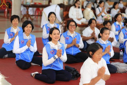 ภาพ No.189735:พิธีทอดผ้าป่าทำนุบำรุงศาสนสถาน ในโครงการธรรมยาตรา กตัญญูบูชา มหาปูชนียาจารย์ พระมงคลเทพมุนี(สด จนฺทสโร) พระผู้ปราบมาร อนุสรณ์สถาน 7 แห่ง ปีที่ 13 ณ วัดใหม่พิบูลย์ผล ต.บางเลน อ.สองพี่น้อง จ.สุพรรณบุรี วันที่ 5 มกราคม พ.ศ. 2568