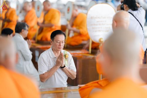 ภาพ No.151995:พิธีบุพเปตพลี ครั้งที่ 155 ร่วมอุทิศบุญแด่หมู่ญาติที่ล่วงลับไปแล้ว และสืบทอดอายุพระพุทธศาสนา วันจันทร์ที่ 2 กันยายน พ.ศ. 2567 (วันพระ แรม 14 ค่ำ เดือน 9) ณ หอฉันคุณยายอาจารย์ฯ วัดพระธรรมกาย