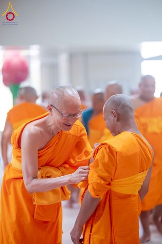 ภาพ No.277743:วันเสาร์ที่ 6 ธันวาคม พ.ศ. 2568 พิธีบรรพชาอุปสมบทและพิธีถวายบาตร โครงการอุปสมบทบูชาธรรมมหาปูชนียาจารย์ ประจำปี พ.ศ.2568 โครงการบวชพระนานาชาติ AEC และ WAB รุ่น CEO (นักบริหาร) รุ่นที่ 5 ณ มหาธรรมกายเจดีย์ วัดพระธรรมกาย