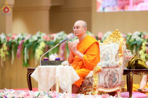 ภาพ No.232528:วันอาทิตย์ที่ 6 กรกฏาคม พ.ศ. 2568 พิธีมุทิตาสักการะพระครูสัญญาบัตร ปีพุทธศักราช 2568 ณ ห้องแก้วสารพัดนึก2 สภาธรรมกายสากล วัดพระธรรมกาย