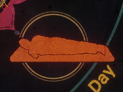 ภาพ No.279250:พิธีจุดวิสาขประทีป พิธีเวียนประทักษิณ ในวันวิสาขบูชา พุธที่ 22 พฤษภาคม พ.ศ. 2567 ( วันพระขึ้น 15 ค่ำ เดือน 6 ) ณ ลานธรรม พระมหาธรรมกายเจดีย์ วัดพระธรรมกาย จ.ปทุมธานี