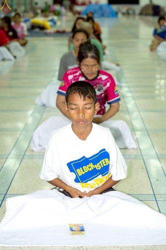 ภาพ No.235413:วันที่ 30-31 กรกฎาคม พ.ศ. 2568 วัดพระธรรมกาย มูลนิธิธรรมกาย ร่วมกับศูนย์ส่งเสริมศีลธรรมจังหวัดสุรินทร์ เปิดศูนย์พักพิงชั่วคราวเพื่อช่วยเหลือประชาชน ผู้อพยพจากเหตุปะทะกันตามแนวชายแดน ไทย-กัมพูชา ตั้งแต่วันที่ 24 กรกฎาคม พ.ศ.2568 เป็นต้นไป