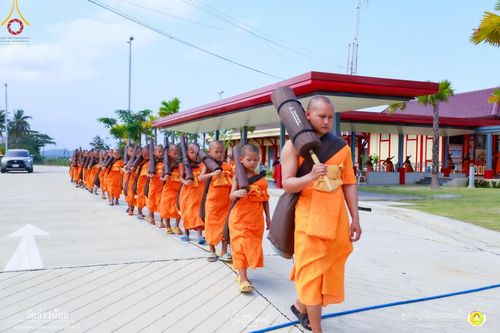 ภาพ No.93796:กิจกรรมสามเณร ศูนย์ปฏิบัติธรรมสวนผึ้ง จ.ราชบุรี ในโครงการบรรพชาสามเณรฟื้นฟูพระพุทธศาสนาทั่วไทย