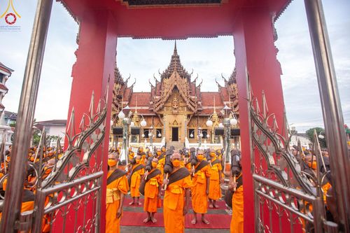 ภาพ No.127967:คณะพระธรรมยาตราฯ ปฎิบัติธรรมและถ่ายภาพหมู่ประวัติศาสตร์ ณ ลานหน้าพระปรางค์สามยอด วัดโคกสมานคุณ อ.หาดใหญ่ จ.สงขลา วันเสาร์ที่ 9 มีนาคม พ.ศ. 2567