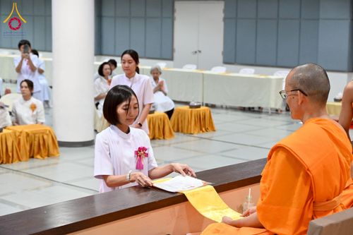 ภาพ No.229076:วันอาทิตย์ที่ 15 มิถุนายน พ.ศ. 2568 พิธีทอดผ้าป่าทุนพัฒนาพระมหาเปรียญ และทุนเผยแผ่พระพุทธศาสนาไปทั่วโลก ณ ห้องสัมมนา SPD สภาธรรมกายสากล วัดพระธรรมกาย