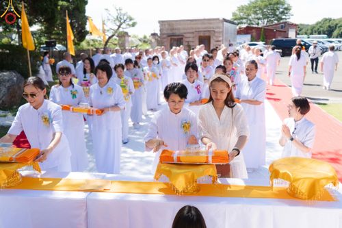 ภาพ No.148304:พิธีปฐมอุปสมบท สมโภชอุโบสถ บูชาธรรม 80 ปี หลวงพ่อธัมมชโย  วันอาทิตย์ที่ 11 สิงหาคม พ.ศ. 2567 วัดพระธรรมกายโทชิหงิ ประเทศญี่ปุ่น