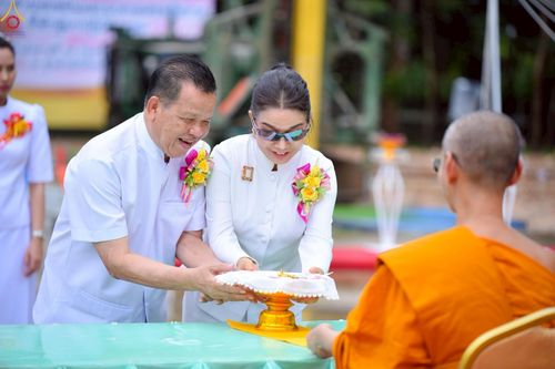 ภาพ No.249962:วันอังคารที่ 30 กันยายน พ.ศ. 2568 พิธีตอกเสามงคลต้นแรกอาคารเศรษฐีถาวร ที่พักผู้มาปฏิบัติธรรม ณ ศูนย์ปฏิบัติธรรมจันทบุรี