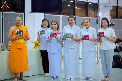 ภาพ No.221494:วันอาทิตย์ที่ 27 เมษายน พ.ศ. 2568 พิธีเจริญพระพุทธมนต์สมโภชดวงแก้วธรรมชัย เนื่องในโอกาสบูชาธรรม 81 ปีหลวงพ่อธัมมชโย อัญเชิญประดิษฐานเนื่องในโอกาสสถาปนาวัดพระธรรมกายไอซ์แลนด์ ณ อาคารปลูกศรัทธา 1 วัดพระธรรมกาย อำเภอคลองหลวง จังหวัดปทุมธานี