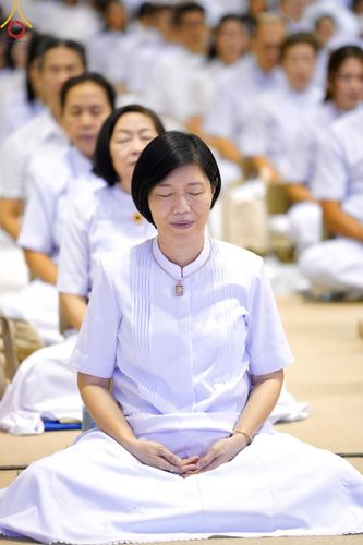 ภาพ No.136683:พิธีตักบาตร พิธีบูชาข้าวพระ ในวันอาทิตย์ต้นเดือนที่ 5 พฤษภาคม พ.ศ. 2567 ณ วัดพระธรรมกาย จ.ปทุมธานี