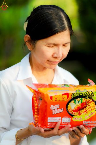 ภาพ No.116159:พิธีตักบาตรพระธรรมยาตรา ณ อนุสรณ์สถานลำดับที่ 4 สถานที่เกิดด้วยกายธรรม วัดโบสถ์(บน) จ.นนทบุรี วันที่ 21 มกราคม พ.ศ. 2567