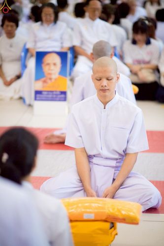 ภาพ No.228978:วันเสาร์ที่ 14 มิถุนายน พ.ศ. 2568 พิธีเวียนประทักษิณ , พิธีขอขมารับผ้าไตร ในโครงการบรรพชาอุปสมบทหมู่ ผู้บริหารรุ่นที่ 15 และ อุดมศึกษา รุ่นที่ 52 ณ โบสถ์พระไตรปิฎก วัดพระธรรมกาย