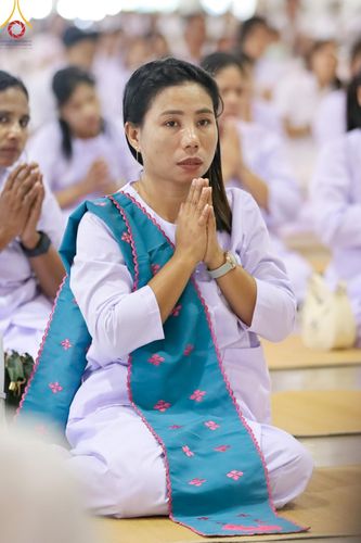 ภาพ No.151282:พิธีบูชาข้าวพระ ในวันอาทิตย์ต้นเดือน วันที่ 1 กันยายน พ.ศ. 2567 ณ สภาธรรมกายสากล วัดพระธรรมกาย