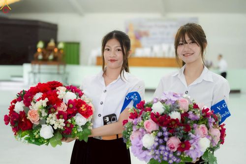 ภาพ No.243178:วันพฤหัสบดีที่ 4 กันยายน พ.ศ. 2568 เวลา 07.00-08.15 น. มหาวิทยาลัยเกษตรศาสตร์ กำแพงแสน ร่วมทำบุญตักบาตร Freshy KU85 พระสงฆ์ 85 รูป