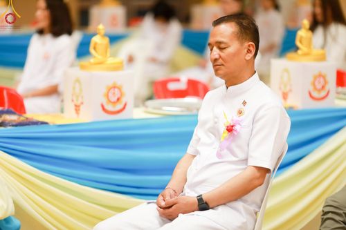 ภาพ No.60436:การต้อนรับพระสังฆาธิการ 10,000 กว่าวัดทั่วประเทศ พิธีมอบปัจจัยช่วยเหลือครู 4 จังหวัดชายแดนภาคใต้ พิธีปฏิบัติธรรม ในวันคุ้มครองโลก วันจันทร์ที่ 22 เมษายน พ.ศ.2567 ณ วัดพระธรรมกาย จ.ปทุมธานี