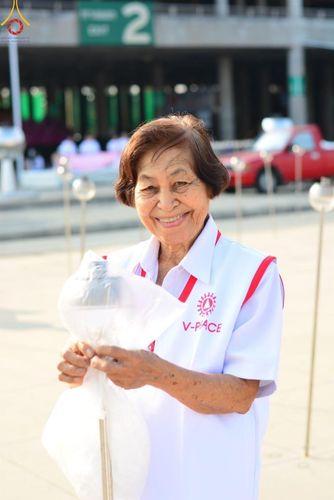 ภาพ No.125483:V.27 มาฆะ สาธุ  การรับบุญเตรียมงาน ปฎิบัติงาน เก็บงาน ของเจ้าหน้าที่หน่วยงานต่างๆ เพื่อวันมาฆบูชา วันเสาร์ที่ 24 กุมภาพันธ์  พ.ศ. 2567 ณ วัดพระธรรมกาย จ.ปทุมธานี