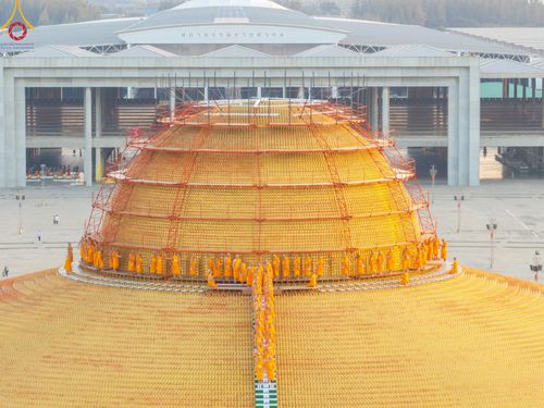 ภาพ No.194615:พิธีปฐมเริ่มสุวรรณรังสรรค์มหาธรรมกายเจดีย์ วันจันทร์ที่ 13 มกราคม พ.ศ. 2568 ณ มหาธรรมกายเจดีย์ วัดพระธรรมกาย จ.ปทุมธานี