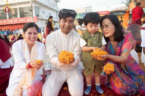 ภาพ No.213019:วันที่ 14 - 15 มีนาคม พ.ศ. 2568 คณะสงฆ์และสามเณรเดินธรรมยาตรา ในโครงการบวชสามเณรเนปาล 500 รูป ไปยังสถานที่รอบมายาเทวีและลุมพินีเกรด ณ ลุมพินี ประเทศเนปาล