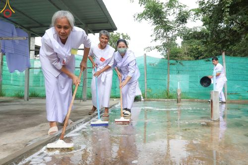 ภาพ No.158392:โครงการอบรมอุบาสก อุบาสิกาแก้ว  ตัวแทนทอดกฐิน 30,000 วัด ทั่วไทย บูชาธรรม 80 ปี หลวงพ่อธัมมชโย ระหว่างวันที่ 20-22 กันยายน พ.ศ. 2567 ณ จังหวัดบุรีรัมย์ รุ่นที่ 3