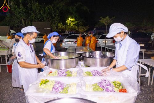 ภาพ No.112935:พิธีถวายภัตตาหารเป็นสังฆทาน แด่คณะพระธรรมยาตรา ปีที่ 12 วันที่ 16 มกราคม พ.ศ. 2567 ณ วัดโบสถ์(บน) บางคูเวียง จ.นนทบุรี