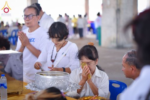 ภาพ No.152565:พิธีเททองหล่อพระพุทธรูปประจำสัตตมหาสถาน ธรรมอุทยานอุโบสถวัดสายสุวพรรณ - กิจกรรมปลูกต้นไม้เฉลิมพระเกียรติ พระบาทสมเด็จพระเจ้าอยู่หัว วันที่ 26 กรกฎาคม พ.ศ. 2567