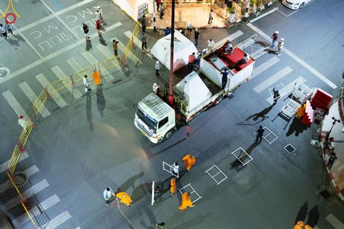 ภาพ No.151589:V.55 ทีมใหญ่ที่หาดใหญ่ เจ้าหน้าที่ทุกสถานะ หลายสัญชาติ ร่วมกันจัดงานตักบาตรที่หาดใหญ่ วันที่ 10-11 สิงหาคม พ.ศ. 2567