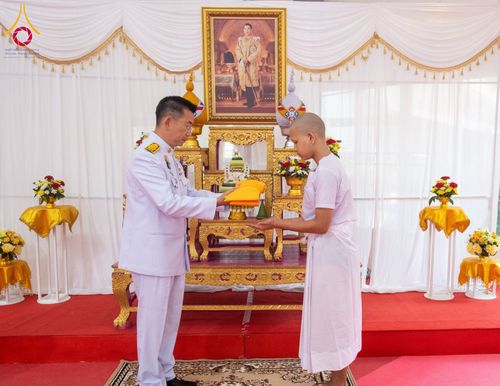 ภาพ No.58520:โครงการบรรพชาสามเณร ภาคฤดูร้อน เฉลิมพระเกียรติพระบาทสมเด็จพระเจ้าอยู่หัว เนื่องในโอกาส พระราชพิธีมหามงคลเฉลิมพระชนมพรรษา 6 รอบ 28 กรกฎาคม พ.ศ. 2567 ระหว่างวันที่ 20 เมษายน ถึง 6 พฤษภาคม 2567 ณ วัดกลางธนรินทร์ (ธรรมอุทยานบ้านแป้ง)