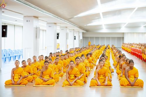 ภาพ No.246502:วันที่ 17 กันยายน พ.ศ. 2568 พิธีรับดวงแก้วนักเรียนบาลี "ดวงแก้วยกชั้นให้ลั่นจักรวาล" ณ ห้องเทวสภา วัดพระธรรมกาย