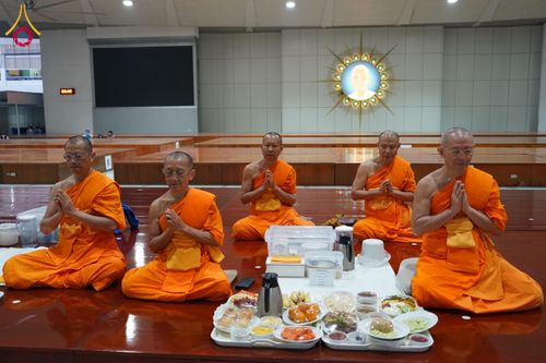 ภาพ No.201885:ผู้ว่าปทุมฯ มอบแนวทางการขับเคลื่อนพัฒนาจังหวัดฯ แก่หัวหน้าส่วนราชการ ผู้บริหารท้องถิ่น กำนัน ผู้ใหญ่บ้าน อ.คลองหลวง วันอังคารที่ 21 มกราคม พ.ศ. 2568