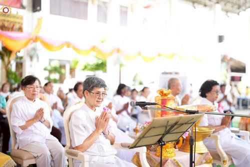 ภาพ No.257622:วันที่ 18 ตุลาคม พ.ศ. 2568 พิธีทอดกฐินสามัคคีทั่วไทย 30,000 วัด โดยคณะศิษยานุศิษย์ บูชาธรรม 81 ปี หลวงพ่อธัมมชโย ณ วัดศาลากุล ต.เกาะเกร็ด อ.ปากเกร็ด จ.นนทบุรี