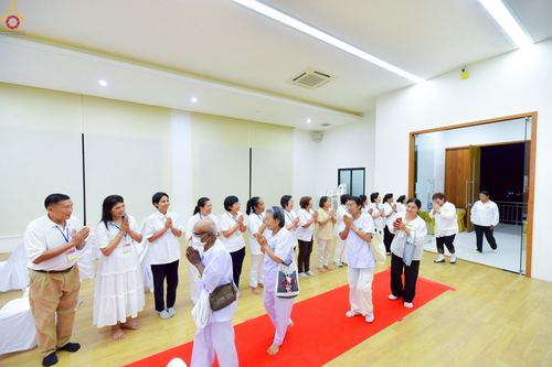 ภาพ No.250018:วันที่ 26-28 กันยายน พ.ศ. 2568 โครงการอบรมอุบาสกแก้ว อุบาสิกาแก้ว รุ่นที่ 3 ตัวแทนทอดกฐินสามัคคีทั่วไทย 30,000 วัด ณ ศูนย์ปฏิบัติธรรมจันทบุรี จ.จันทบุรี