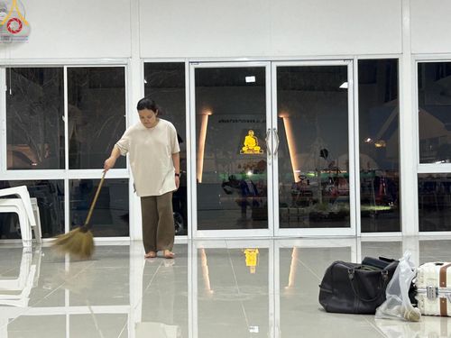 ภาพ No.109293:V.7 พลังใจ การเตรียมงาน เก็บงาน การรับบุญของเจ้าหน้าที่หน่วยงานต่างๆ เพื่อโครงการธรรมยาตรา กตัญญูบูชามหาปูชนียาจารย์ พระมงคลเทพมุนี (สด จนฺทสโร) พระผู้ปราบมาร อนุสรณ์สถาน 7 แห่ง ปีที่ 12 ระหว่างวันที่ 2 - 31 มกราคม พ.ศ.2567