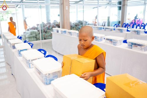 ภาพ No.142108:พิธีถวายสังฆทานแด่คณะสงฆ์ 323 วัด ปีที่ 20 ครั้งที่ 170 , พิธีมอบกองทุนหนุนแรงใจช่วยครูใต้ ปีที่ 17 ครั้งที่ 135 และพิธีทำบุญอุทิศส่วนกุศลให้ผู้วายชนม์ วันเสาร์ที่ 22 มิถุนายน พ.ศ.2567 ณ ศูนย์ปฏิบัติธรรมภาคใต้ อ.บางกล่ำ จ.สงขลา