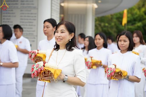 ภาพ No.141292:พิธีบรรพชาอุปสมบท โครงการอุปสมบทหมู่รุ่นผู้บริหาร รุ่นที่ 14 โครงการอุปสมบทหมู่ธรรมทายาท ระดับอุดมศึกษา รุ่นที่ 51 ภาคฤดูฝน ณ โบสถ์พระไตรปิฎก วัดพระธรรมกาย ในวันเสาร์ที่ 15 มิถุนายน พ.ศ. 2567