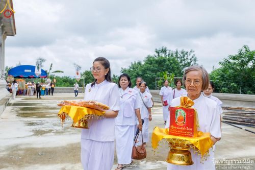 ภาพ No.166204:พิธีทอดกฐิน ณ วัดเจริญธรรมนิมิตร จ.ราชบุรี ในโครงการกฐินสามัคคีทั่วไทย 30,000 วัด บูชาธรรม 80 ปี หลวงพ่อธัมมชโย โดยคณะศิษยานุศิษย์วัดพระธรรมกาย วันที่ 20 ตุลาคม พ.ศ. 2567