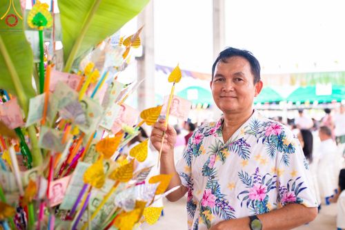 ภาพ No.172705:พิธีทอดกฐิน ณ วัดบ้านขาม อ.หนองแซง จ.สระบุรี ในโครงการกฐินสามัคคีทั่วไทย 30,000 วัด บูชาธรรม 80 ปี หลวงพ่อธัมมชโย โดยคณะศิษยานุศิษย์วัดพระธรรมกาย วันที่ 27 ตุลาคม พ.ศ. 2567