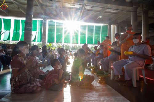 ภาพ No.87024:พิธีตัดปอยผมและปลงผมนาคธรรมทายาท ในโครงการอุปสมบทหมู่บูชาธรรม 106 ปี วันครูผู้ค้นพบวิชชาธรรมกาย ในวันอาทิตย์ที่ 3 กันยายน พ.ศ. 2566 ณ วัดพระธรรมกาย