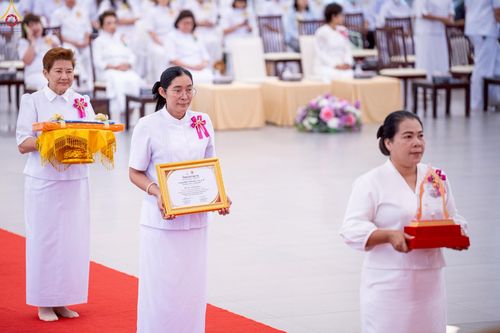 ภาพ No.241725:วันพุธที่ 27 สิงหาคม พ.ศ. 2568 พิธีมอบรางวัลเกียรติยศ แด่สามเณรที่สอบผ่าน โครงการสามเณรทรงปาฏิโมกข์ ปีที่ 3/2568 ณ ค่ายจองแชมป์ หมู่กฏิสามเณรเปรียญธรรม วัดพระธรรมกาย