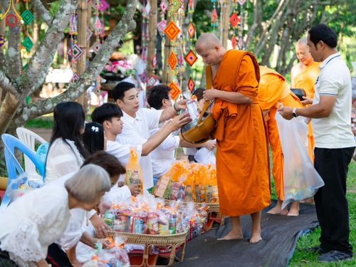 ภาพ No.142386:พิธีทอดผ้าป่า เพื่อสมทบทุนสร้างมหาวิหาร วันเสาร์ ที่ 22 มิถุนายน พ.ศ. 2567 ณ ศูนย์ปฏิบัติธรรมแก้วภูเรือ อ.ภูเรือ จ.เลย