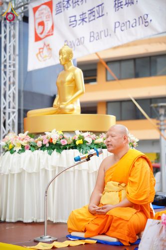 ภาพ No.173818:พิธีทอดกฐิน วัดภาวนาปีนัง ประเทศมาเลเซีย วันที่ 31 ตุลาคม พ.ศ. 2567