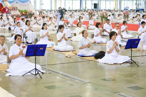 ภาพ No.237189:วันอาทิตย์ที่ 11 สิงหาคม พ.ศ. 2568 งานบุญวันอาทิตย์ พิธีจุดเทียนใจ ไฟนิรันด์ อนันตชัย ณ วัดพระธรรมกาย จ.ปทุมธานี