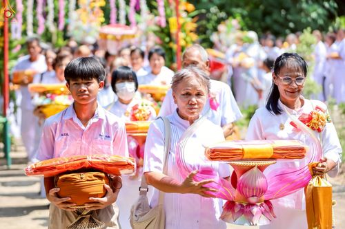 ภาพ No.262910:วันที่ 22 ตุลาคม พ.ศ. 2568 พิธีทอดกฐินสามัคคีทั่วไทย 30,000 วัด โดยคณะศิษยานุศิษย์ บูชาธรรม 81 ปี หลวงพ่อธัมมชโย ณ ธุดงคสถานทรงธรรมกำแพงเพชร ต.ทรงธรรม อ.เมือง จ.กำแพงเพชร