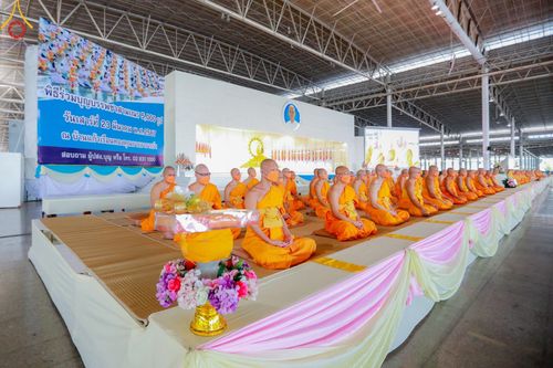 พิธีร่วมบุญบรรพชาสามเณร 5,000 รูป ณ บ้านแก้วเรือนทองคุณยาย สภาธรรมกายสากล วัดพระธรรมกาย วันเสาร์ที่ 23 มีนาคม พ.ศ. 2567