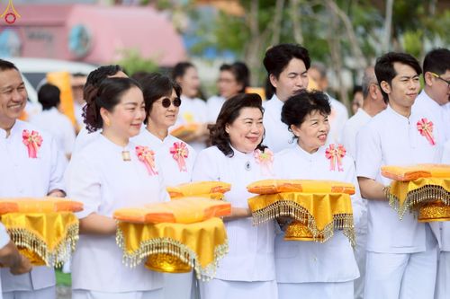 ภาพ No.272234:วันเสาร์ที่ 1 พฤศจิกายน พ.ศ. 2568 พิธีทอดกฐินสามัคคี สร้างกุฏิหมู่สามเณร ณ ศูนย์ปฏิบัติธรรมเบญจธรรม ปทุมธานี  ต.บ้านปทุม อ.สามโคก จ.ปทุมธานี