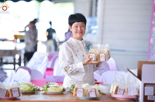 ภาพ No.142965:พิธีทอดผ้าป่าสามัคคีเพื่อสมทบทุนสร้างหอฉัน ๑๑๓ ปี  คุณยายอาจารย์มหารัตนอุบาสิกาจันทร์ขนนกยูง ครั้งที่ ๙ วันอาทิตย์ที่ ๓๐  มิถุนายน พ.ศ. ๒๕๖๗ ณ ศูนย์การศึกษาจอมบึง ต.รางบัว อ.จอมบึง จ.ราชบุรี