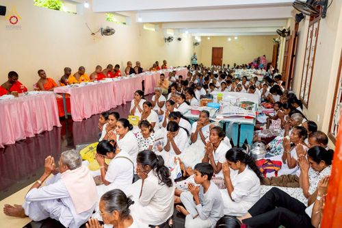 ภาพ No.264436:วันที่ 23 ตุลาคม พ.ศ. 2568 พิธีทอดกฐินสมทบ วัดกัลยาณมิตรต่างประเทศ  บูชาธรรม 81 ปี หลวงพ่อธัมมชโย  ณ วัดศรีอโรคา รามายา , วัดศรีธรรมราชา , วัดเปรดีปะกันเด วิหารายา ในเมืองมาตะเล ประเทศศรีลังกา 